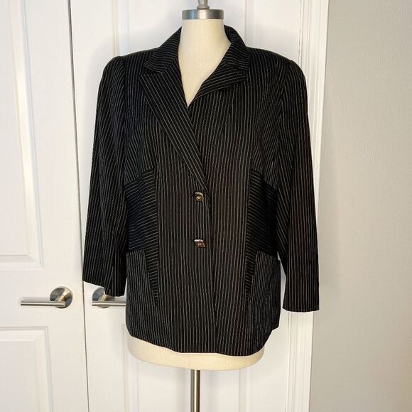 Escada Pin striped blazer Size 44 Black and White - Picture 1 of 7